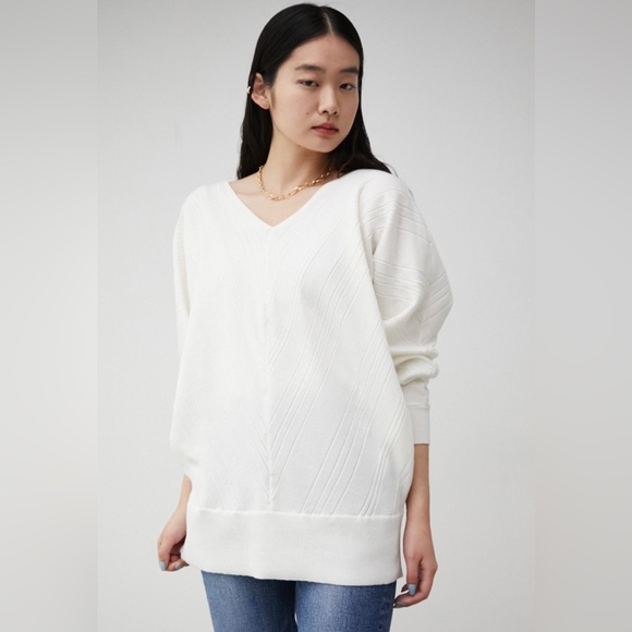 Japanese Brand Azul by Moussy Black Oversized V-Neck Sweater - Picture 11 of 13